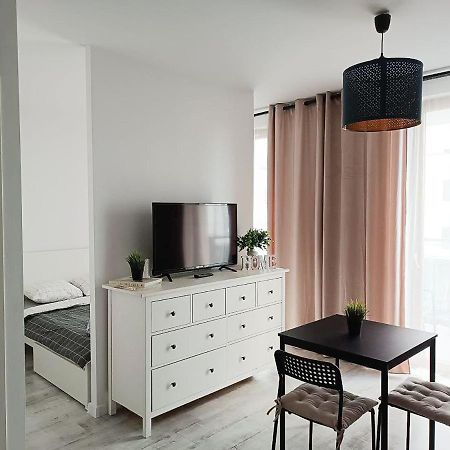 Apartament Niedaleko Centrum Warszawy Varsóvia Exterior foto