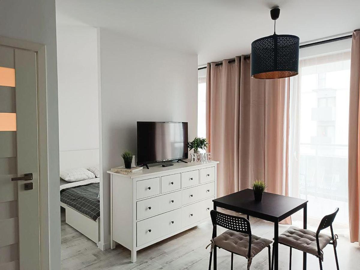 Apartament Niedaleko Centrum Warszawy Varsóvia Exterior foto